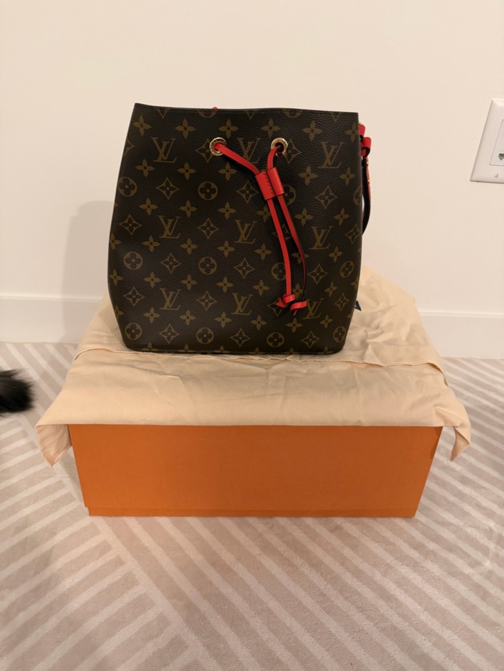 Louis Vuitton NeoNoe MM Monogram Canvas Red Drawstring Bucket Bag